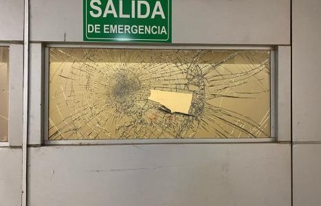Serios incidentes en el hospital Iturraspe tras la muerte de un hombre en San Agustín II