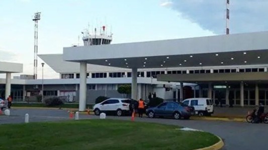 Fallas en una de las torres provocaron demoras en el aeropuerto de Sauce Viejo