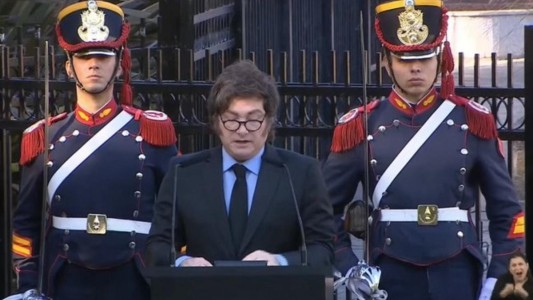 Milei en acto por la Guerra de Malvinas: "Un país soberano debe ser primero un país próspero"