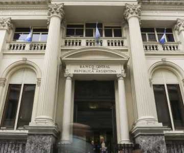 El Banco Central volvió a vender divisas y en tres semanas perdió casi US$ 3.000 millones