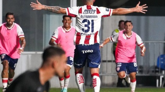 La ilusión tatengue cruzó la Cordillera de Los Andes y enfrentará a Palestino de Chile