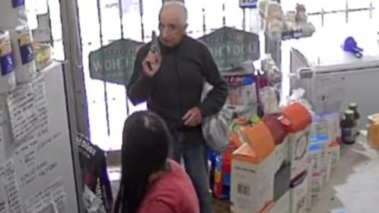 Un hombre ingresó armado a una dietética, amenazó a la empleada y se llevó dinero