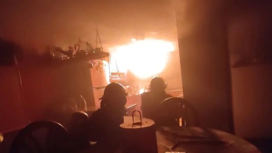 Falleció una mujer tras incendiarse una vivienda en Villa Hipódromo