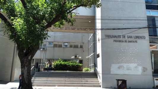 Fallo ejemplar: le sacaron el auto por no pagar la cuota alimentaria