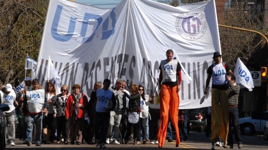 Un gremio docente denuncio al gobierno provincial ante la OIT