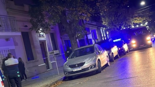 Investigan la muerte de un peluquero en Barrio Constituyentes