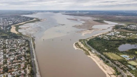 El río Paraná sigue en descenso y marca menos de un metro en Santa Fe