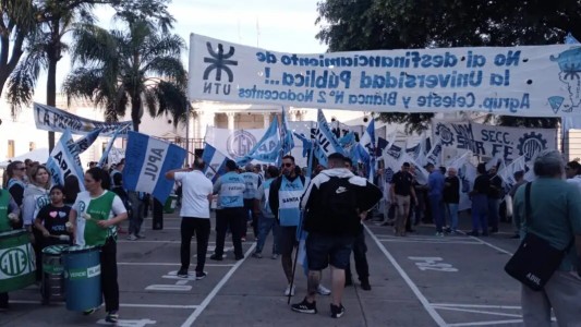 Protesta de CTA y CGT en el Día del Trabajador: "Nos están empujando a la pobreza"