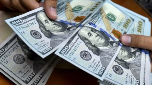 Tras la salida del cepo, los depósitos en dólares subieron en más de US$ 1.000 millones