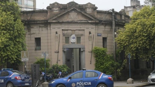 Un grupo de mujeres iniciaron un incendio en Comisaría 3ra