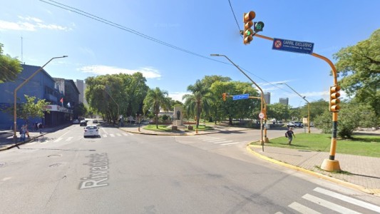 Proponen habilitar el giro a la derecha en la esquina de Rivadavia y Suipacha