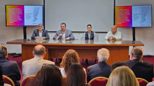 Presentaron la Central Criminal Operativa OJO: qué tareas desarrollará en Santa Fe