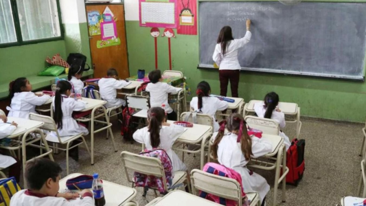 Escuelas públicas: El 93,5 % de los docentes completó Declaración de Prestación de Servicio