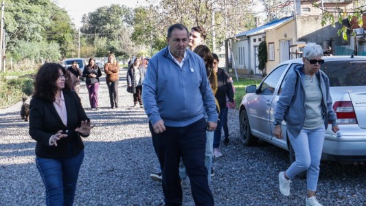 Poletti recorrió las obras en Las Delicias y Nueva Esperanza