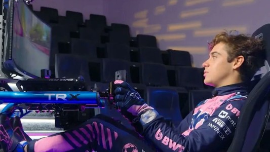 Colapinto mostró cómo es una vuelta en el GP de Mónaco y casi choca dos veces