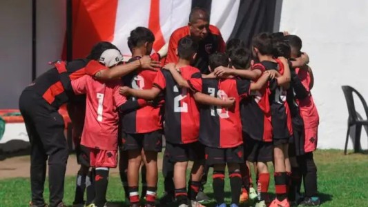 "Mi hijo no juega más en Newell's": el descargo de un padre tras la sanción por la foto con Malcorra