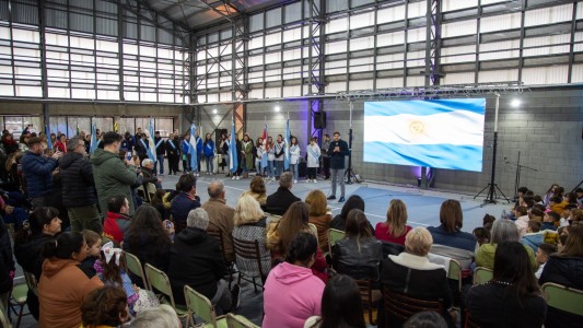 “Con el ahorro en la política, financiamos obras que transforman la vida de los santafesinos”