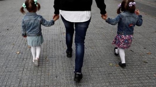 Criar un hijo en Argentina cuesta más de $516.000 por mes