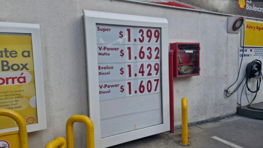 Dos petroleras incrementaron los precios este sábado: ¿cómo quedaron los valores en Santa Fe?