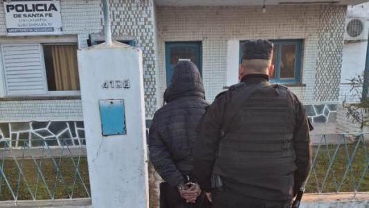 Detuvieron a un hombre que ingresó a robar a un club con una tenaza