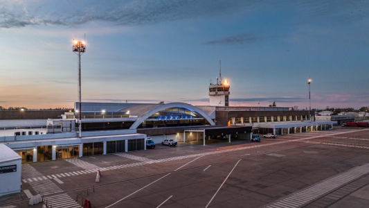 ¿Temporada récord? El aeropuerto de Rosario refuerza su conectividad