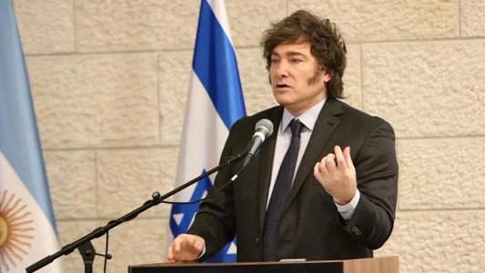 A través de un decreto, Milei eliminó el día no laborable del "Trabajador del Estado"