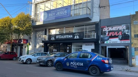 Concurrió a un culto religioso con un arma de fuego