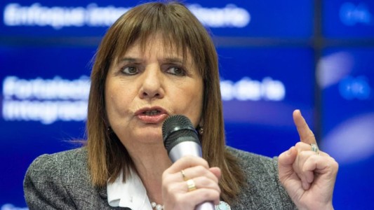 "Raro": Patricia Bullrich investiga a un custodio de Cristina Kirchner por su conducta