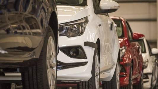 El Gobierno simplifica el patentamiento de vehículos para facilitar la importación particular