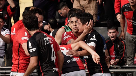 Colón juega en Salta: Formaciones, hora y cómo ver el partido