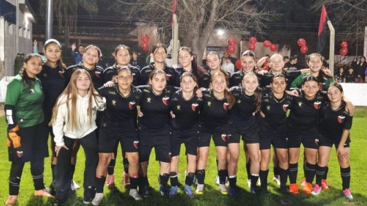 Fútbol Femenino: la sub 16 de Colón se consagró Campeón