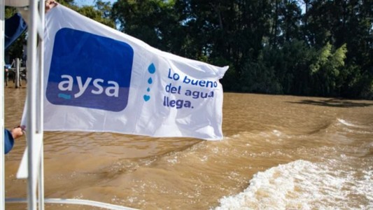 Privatización de AySA: el Gobierno autorizó la venta del 90% de las acciones