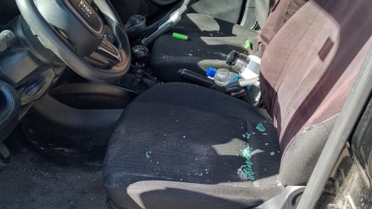 Suspendieron las clases en una escuela de Varadero Sarsotti: cuatro policías lesionados