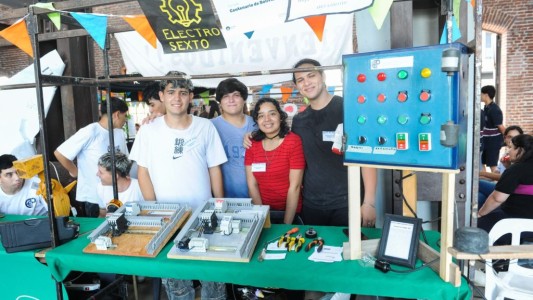 El programa “Emprendedores del Futuro” alcanzó a 600 estudiantes de escuelas secundarias