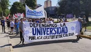Docentes universitarios pararán la próxima semana