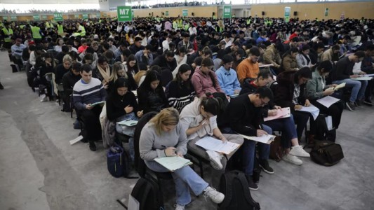 Repitieron el examen de residencias y ninguno de los 117 postulantes pudo revalidar su nota