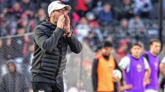 La resignación de Minella en Colón: "Hacemos todo, pero no le encontramos la vuelta"