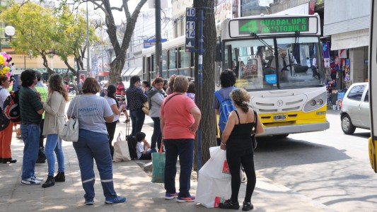Cambian recorridos de colectivos por obras en calle Salta