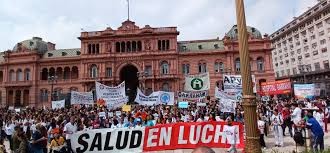 Nuevo paro con movilización de trabajadores del hospital Garrahan