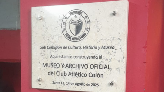 Colón colocó la piedra fundamental para su futuro Museo Sabalero