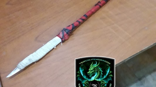 Detuvieron a un joven de 26 años con un arma blanca en su poder