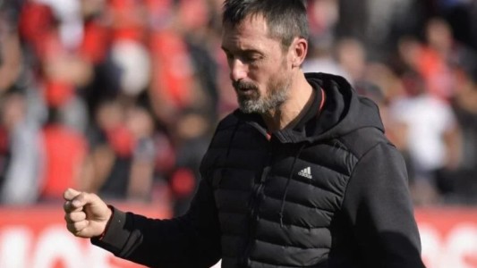 Colón volvió a perder y la continuidad de Minella está en duda