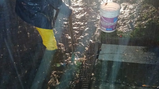 Las lluvias complican el tránsito en algunas zonas de la ciudad