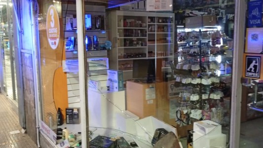 Comercio del centro de la ciudad fue atacado durante la madrugada