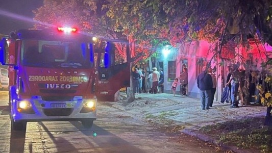 Murió una mujer de 82 años tras un incendio en su casa: su nieto está grave