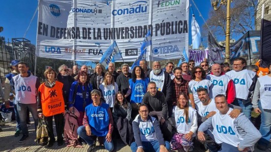 Docentes universitarios paran este martes y miércoles en reclamo salarial y presupuestario