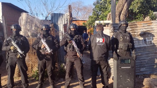 Allanamientos durante la mañana de este martes: tres detenidos por el robo de motos