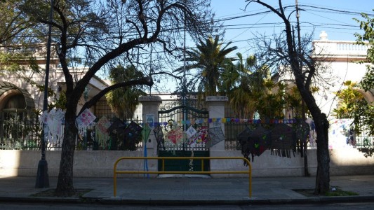 Licitaron obras en veredas y accesos a escuelas de la ciudad