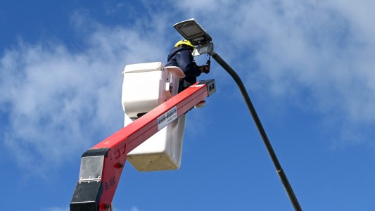 Iluminación en Santa Fe: más del 90% de los reclamos se resolvieron en 48 horas