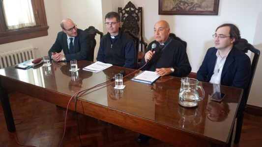 Reforma constitucional: los obispos piden que se incluya a la Iglesia Católica en el nuevo texto